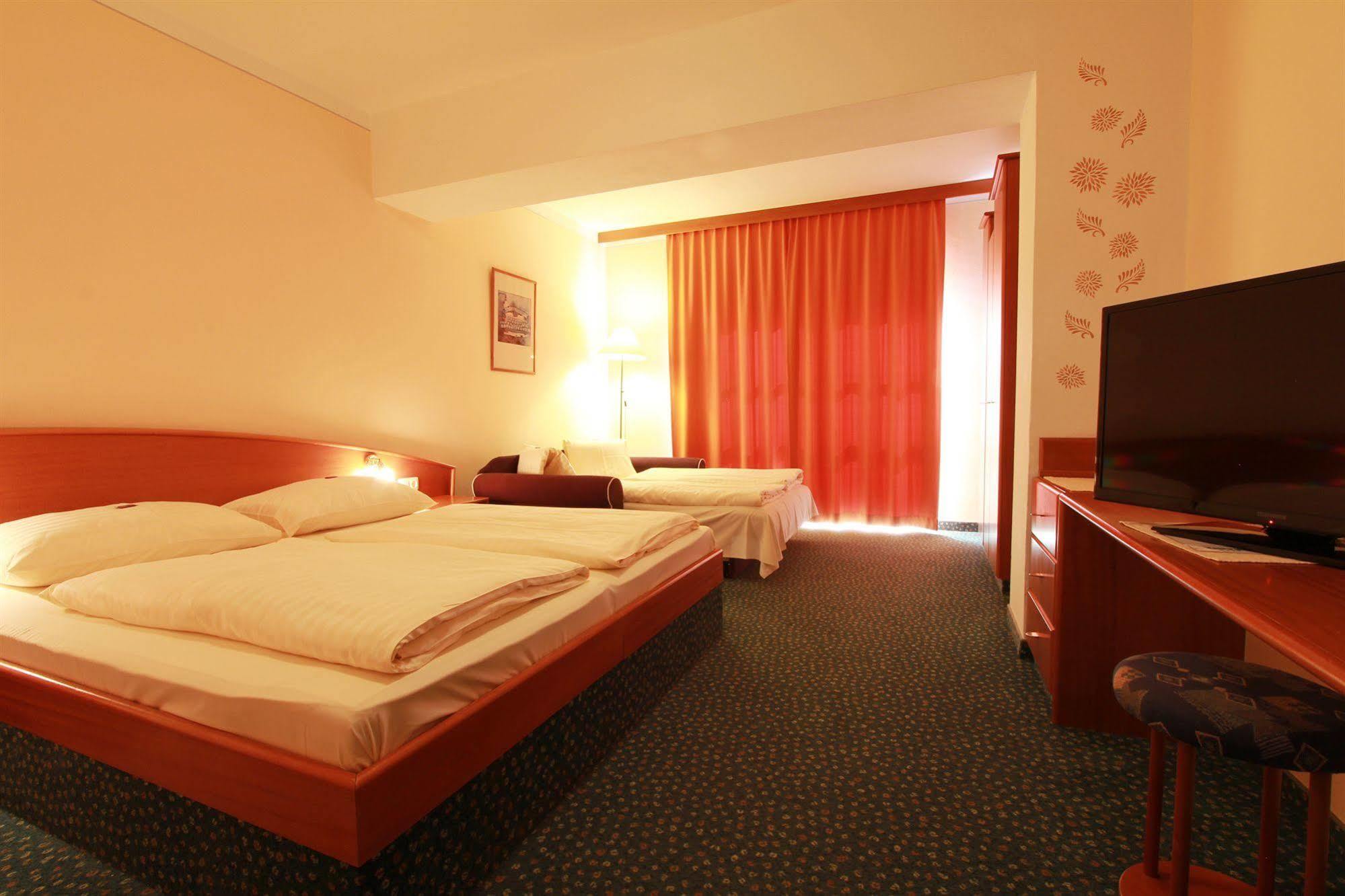 Vitalhotel Krainz Fürstenfeld Esterno foto